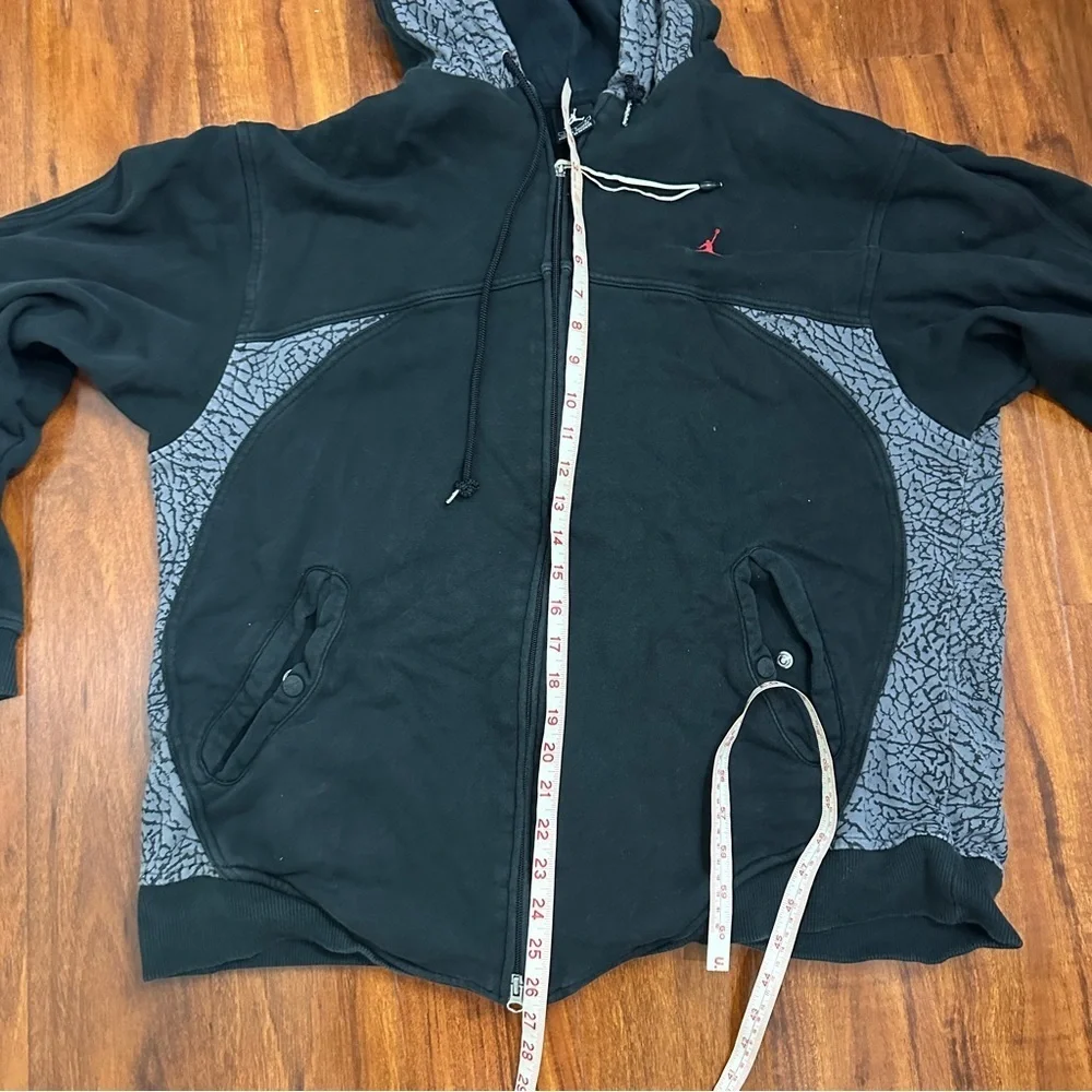 Nike Air Jordan Retro 3 Shoe Black Cement Print Jacket Vintage Size Large